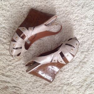 Y2K Steve Madden Cream Wedge Sandals